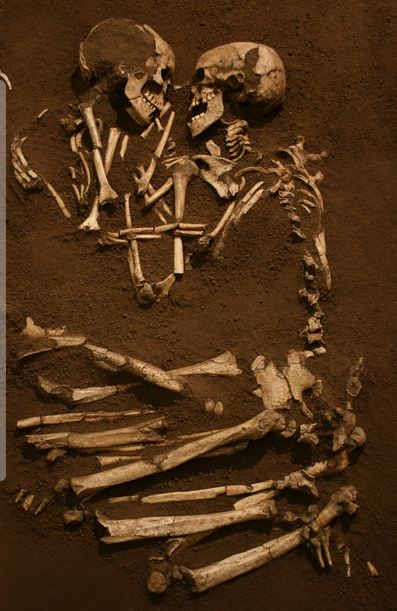 De geliefde die 6000 jaar geleden samen stierven